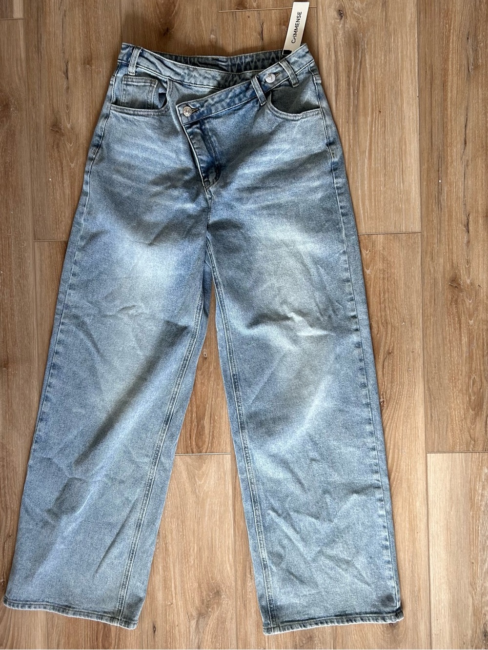 Commense Women's Boyfriend Jeans - Washed Blue Denim